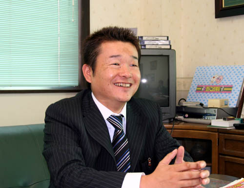 沼崎周平社長